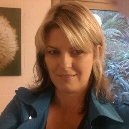 Tracey Steele Photo 33