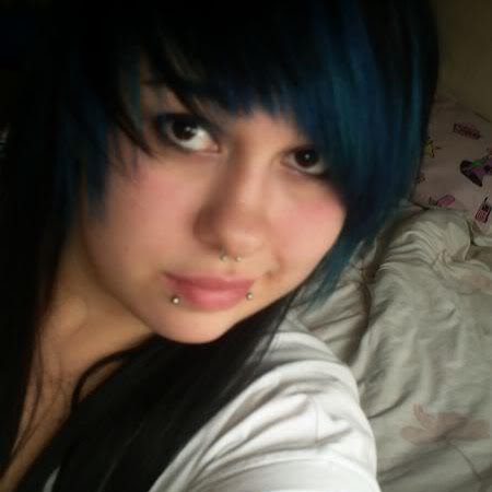 Zoe Walker Photo 15