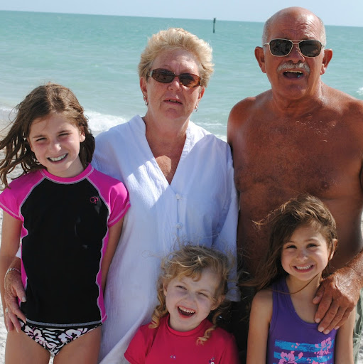 Gail Strong Photo 35