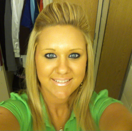 Amber Smith Photo 37
