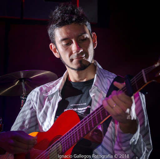 Roman Rios Photo 32