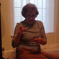 Elizabeth Donovan Photo 32