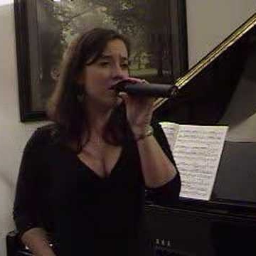 Jennifer Maggard Photo 28