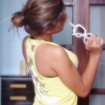 Cynthia Souza Photo 23