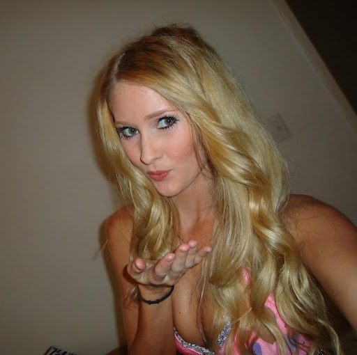 Isabelle Jones Photo 28