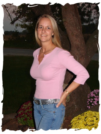 Laura Anderson Photo 28