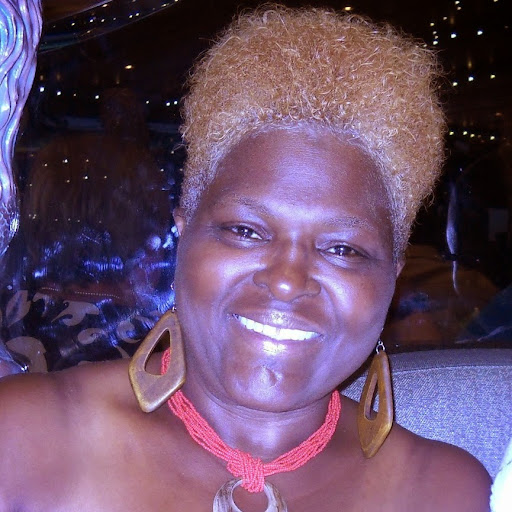 Cynthia Hill Photo 30