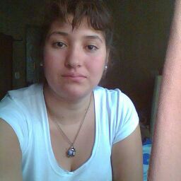 Gloria Zarate Photo 13
