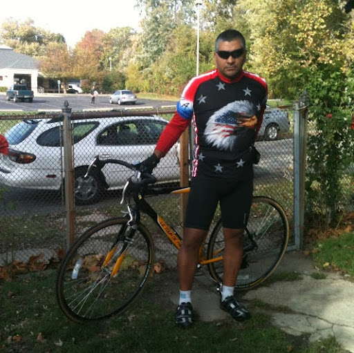 Benny Lopez Photo 5