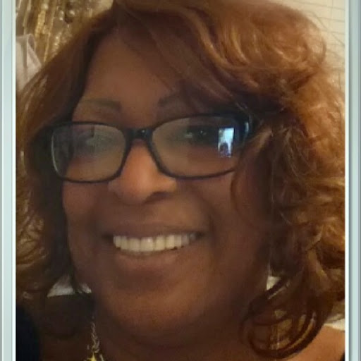 Elizabeth Traylor Photo 28