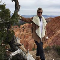 Julia Begley Photo 9