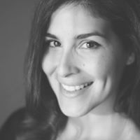 Lillian Santos Photo 21