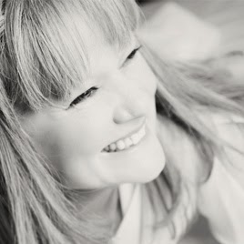 Elizabeth Crouch Photo 7