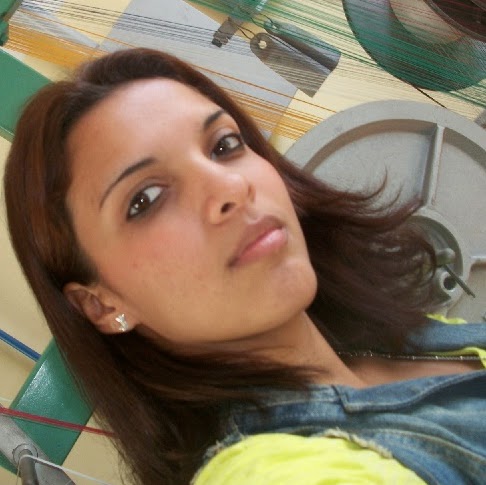 Paula Romano Photo 35