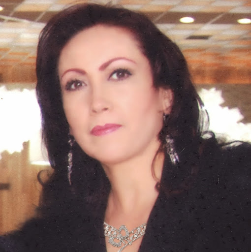 Angelica Martin Photo 13