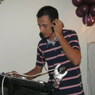 Alejandro Aldana Photo 13
