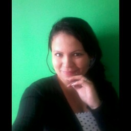 Julie Vera Photo 31