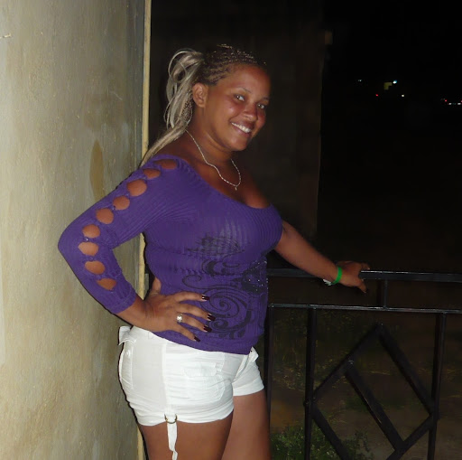 Yuliana Rodriguez Photo 29