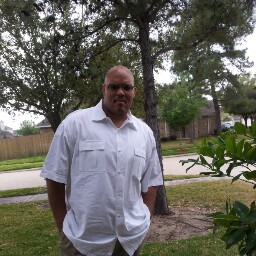 Dwayne Pierce Photo 27