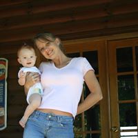 Kristy Hall Photo 16