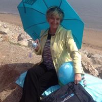 Julie Livingstone Photo 25