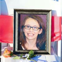 Julie Parham Photo 19