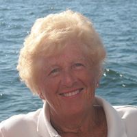 Carolyn Julian Photo 4