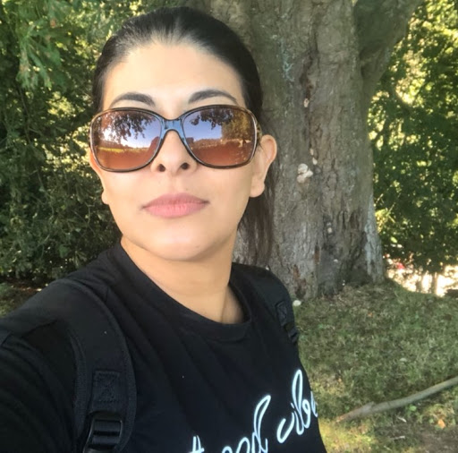 Yasmeen Hussain Photo 26