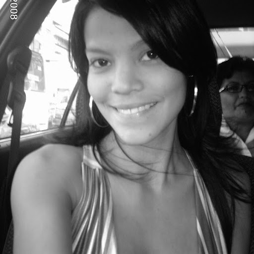 Anna Bello Photo 16