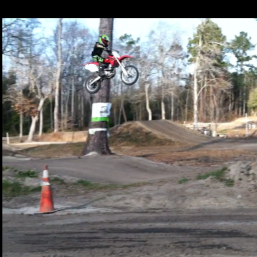 Chris Hilton Photo 13