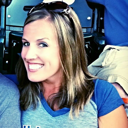 Laura Dean Photo 13