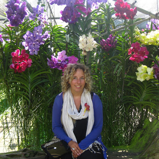 Jodie Bennett Photo 26