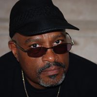 Michael Dowell Photo 32