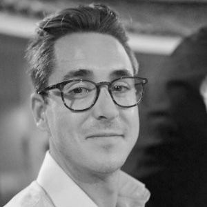 Simon Whitaker Photo 28