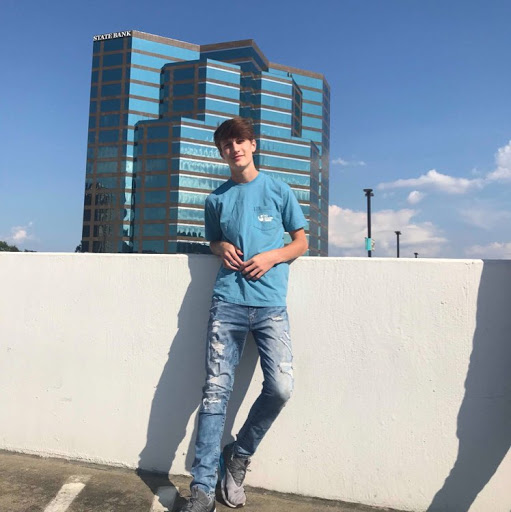 Tyler Walker Photo 7