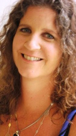 Paula Johns Photo 24