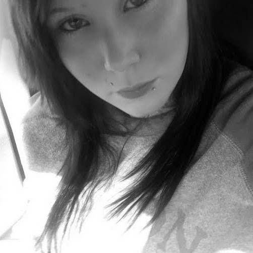 Sarah Hurt Photo 9