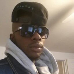 Quinton Moore Photo 28
