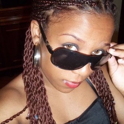 Carmen Richardson Photo 34