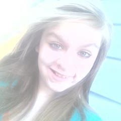 Hannah Sharp Photo 37