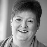 Tina Reinhardt Photo 20