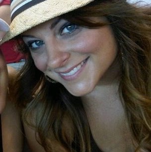Sarah Tucker Photo 27