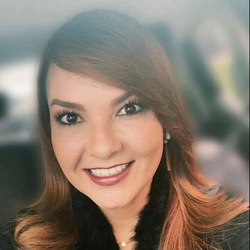 Claudia Villanueva Photo 11