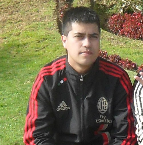 Roberto Solis Photo 52