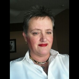 Melanie Mills Photo 45