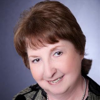 Carol Evans Photo 34