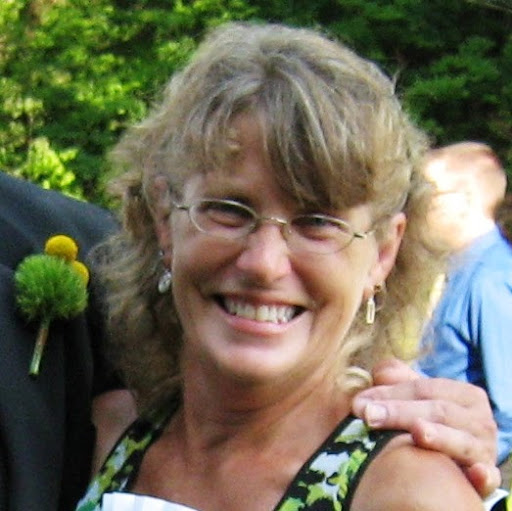 Roberta Thompson Photo 25