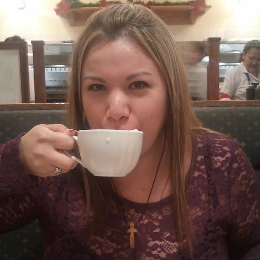 Sandy Vargas Photo 20