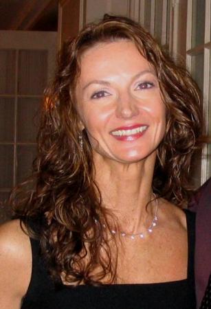 Julie Hampton Photo 13