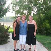 Maggie Robinson Photo 10